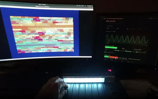 Un navigateur versé dans la RAM, un clavier MIDI à la barre
